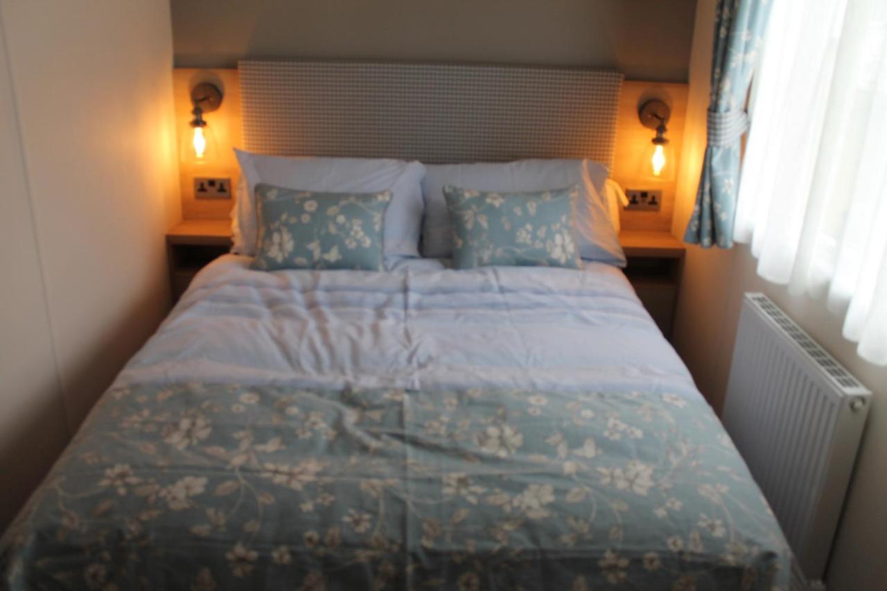 Luxury New 3 Bed Caravan With Stunning Sea View On Private In Thorness Bay Ferienhaus *