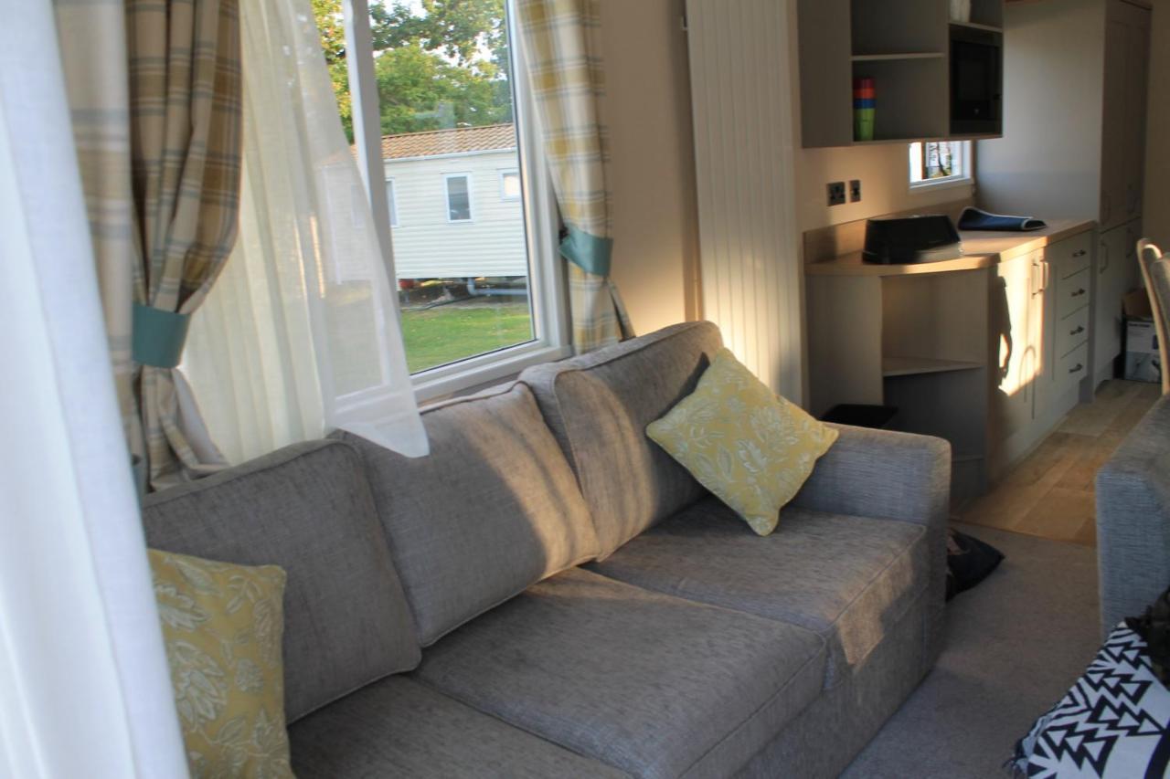 Luxury New 3 Bed Caravan With Stunning Sea View On Private In Thorness Bay * Porchfield (Isle of Wight)